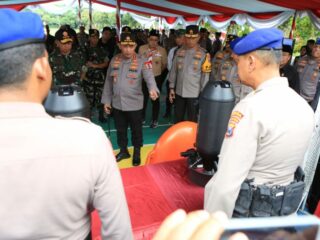 Kapolri dan Panglima Cek Kesiapan Pengamanan Pilkada Serentak di Jatim