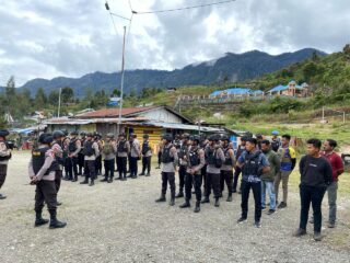 Antisipasi Gangguan Kamtibmas Jelang Pelantikan Bupati dan Wakil Bupati, Polres Intan Jaya Gelar Patroli Cipta Kondisi