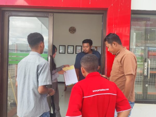 Polres Paniai Polda Papua Tengah Melalui Sat Reskrim Polres Paniai Memantau dan Mengecek Pendistribusian BBM dan Gas LPG di Kabupaten Paniai