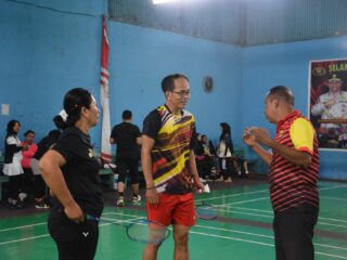 Semangat Sportivitas Warnai Hari Ketiga Pertandingan Bulutangkis HUT Bhayangkara ke-79