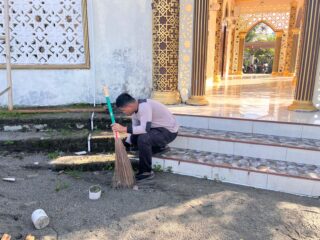 Jelang Hari Bhayangkara ke-79, Itwasda Polda Papua Barat Gelar Bhakti Religi di Masjid Al-Muhajirin Anday, Manokwari