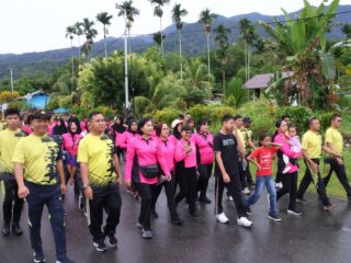 Sambut Hari Bhayangkara ke 79, Polres Teluk Wondama gelar jalan sehat