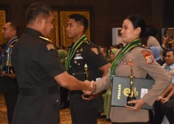 Kompol Dian Novita Pietersz Ukir Sejarah Sebagai Polwan Pertama Berprestasi di Sesko AD