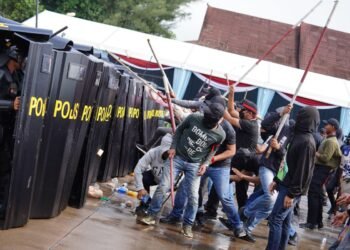 Polri Peragakan Model Pelayanan Unjuk Rasa Terbaru pada Apel Kasatwil 2025, Dirsamapta: “Semua Tindakan Harus Sesuai Prosedur dan Berbasis HAM”