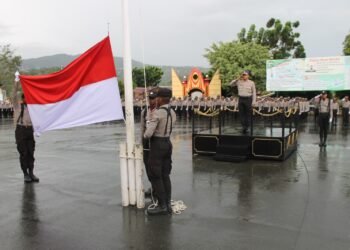 Kakorsis SPN Polda Papua Tanamkan Disiplin, Nasionalisme, dan Kepemimpinan Siswa Pada Upacara Pola Pengasuhan