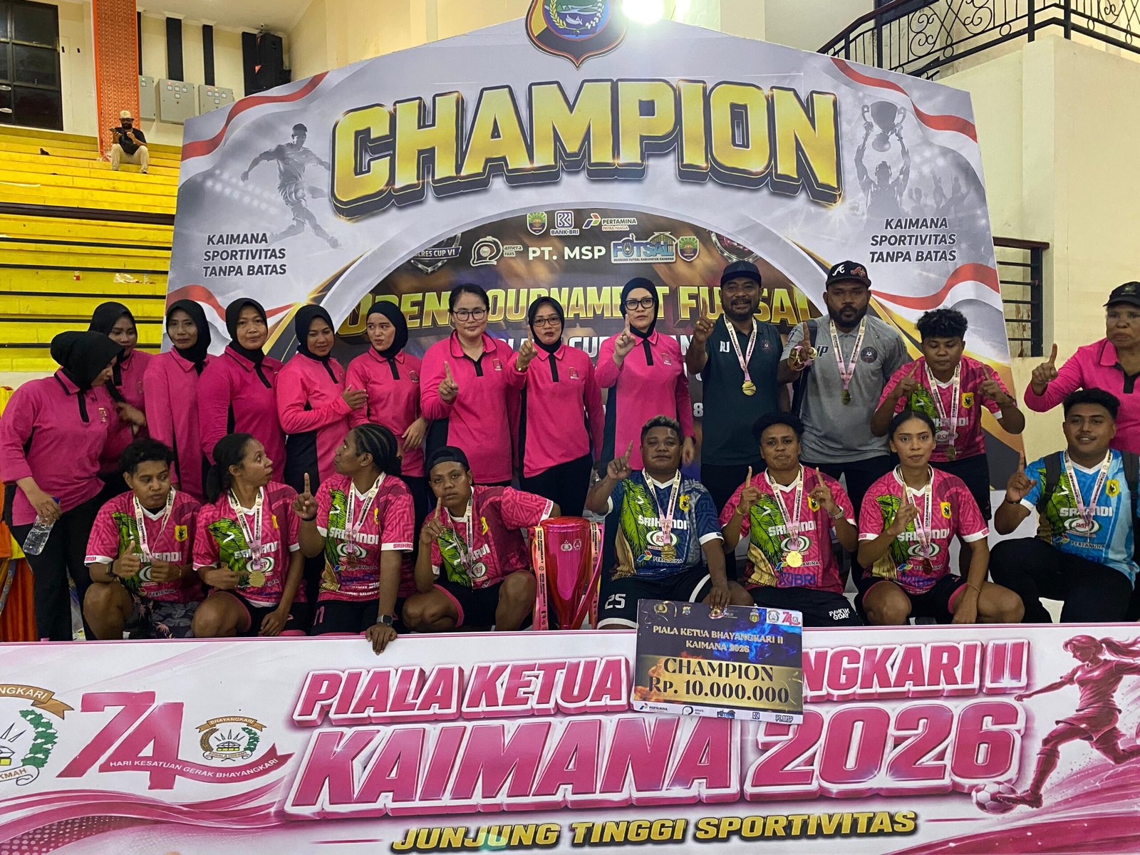 SRIKANDI FC POLRES FAKFAK JUARA! Borong Tiga Gelar Individu di Kaimana
