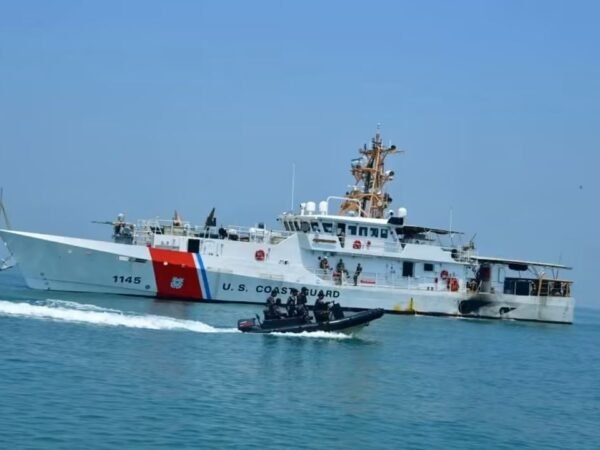 Latihan Pengenalan Alat Penyelamatan Kapal Perkuat Kemampuan TNI dan Unsur Maritim AS