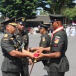Dukung Proses Pembinaan Generasi Muda TNI AD, Dandim 1310/Bitung Hadiri Upacara Penutupan Pendidikan Pertama Tamtama Infanteri TNI AD Gelombang II TA 2026