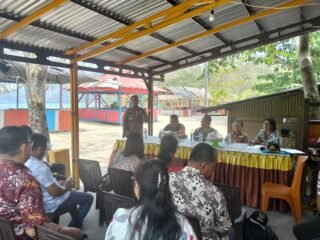 Satukan Langkah dan Perkuat Sinergi Lintas Sektoral, Danramil 1310-03/Likupang Hadir pada Rakor yang Digelar Pemerintah Kecamatan Likupang Timur