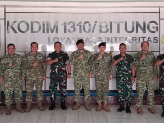 Sambut Tim Sahli Panglima TNI di Wilayah Kodim 1310/Bitung, Dandim 1310/Bitung Tegaskan Komitmen TNI Dukung Ketahanan Pangan dan Kesejahteraan Rakyat